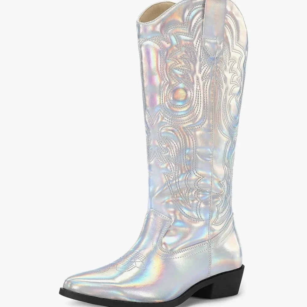 Cowgirl premium boots.  Cowboy Boots - Picture 4 of 5